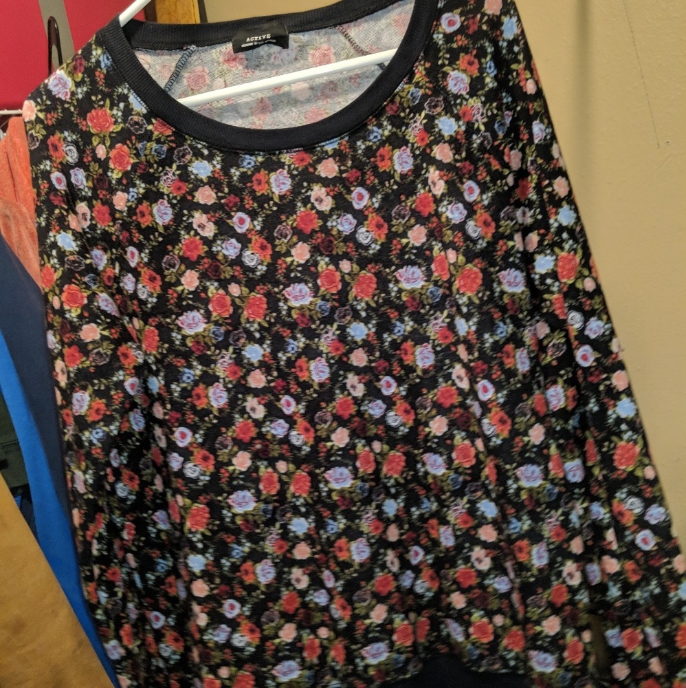 SOLDWomen's Active Sweater Sz M